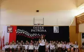Święto Patrona w Publicznej Szkole Podstawowej im. Feliksa Szczęsnego Karnickiego w Chybicach 8