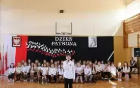 Święto Patrona w Publicznej Szkole Podstawowej im. Feliksa Szczęsnego Karnickiego w Chybicach 17