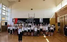 Święto Patrona w Publicznej Szkole Podstawowej im. Feliksa Szczęsnego Karnickiego w Chybicach 24