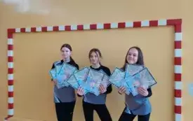 Gminne zawody w czw&oacute;rboju LA dziewcząt 3