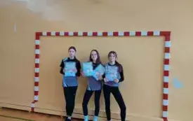 Gminne zawody w czw&oacute;rboju LA dziewcząt 5