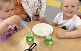 Warsztaty chemiczne w oddziale przedszkolnym &ndash; magia nauki na wyciągnięcie ręki 15