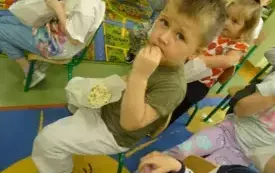 Zorganizowane kino w sali przedszkolnej - niezapomniana lekcja i świetna zabawa! 3