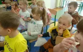Zorganizowane kino w sali przedszkolnej - niezapomniana lekcja i świetna zabawa! 6