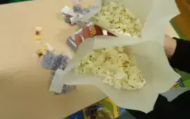 Zorganizowane kino w sali przedszkolnej - niezapomniana lekcja i świetna zabawa! 9