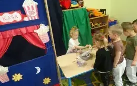 Zorganizowane kino w sali przedszkolnej - niezapomniana lekcja i świetna zabawa! 13