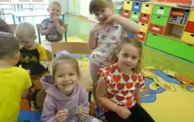 Zorganizowane kino w sali przedszkolnej - niezapomniana lekcja i świetna zabawa! 21