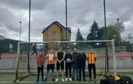 Gminne zawody w piłce nożnej chłopc&oacute;w klas  7-8 3