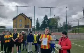 Gminne zawody w piłce nożnej chłopc&oacute;w klas  7-8 5