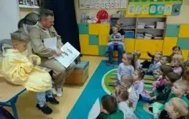 Z wizytą w świecie pszcz&oacute;ł &ndash; pasjonujące spotkanie w przedszkolu w Chybicach 17