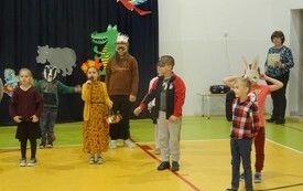 Jesienne przedstawienie w PSP w Godowie 12