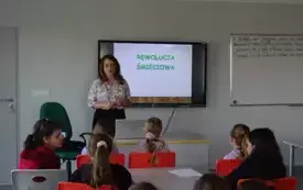 Prelekcja na temat segregacji śmieci w PSP w Łomnie  7