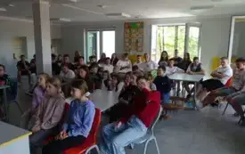 Prelekcja na temat segregacji śmieci w PSP w Łomnie  8
