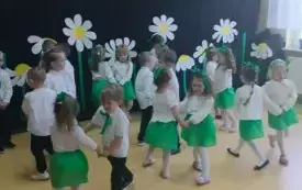 Dzień Mamy i Taty w grupach przedszkolnych w PSP w Chybicach 3