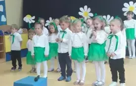 Dzień Mamy i Taty w grupach przedszkolnych w PSP w Chybicach 6