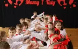 Dzień Mamy i Taty w grupach przedszkolnych w PSP w Chybicach 18