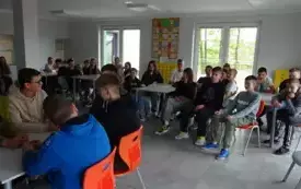 Spotkanie uczni&oacute;w PSP w Łomnie dotyczącego bezpieczeństwa w sieci 4