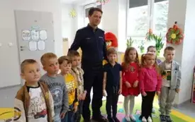 Spotkanie uczni&oacute;w PSP w Łomnie dotyczącego bezpieczeństwa w sieci 8