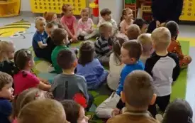 Spotkanie uczni&oacute;w PSP w Łomnie dotyczącego bezpieczeństwa w sieci 11