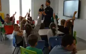 Spotkanie uczni&oacute;w PSP w Łomnie dotyczącego bezpieczeństwa w sieci 13