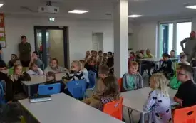 Spotkanie uczni&oacute;w PSP w Łomnie dotyczącego bezpieczeństwa w sieci 16