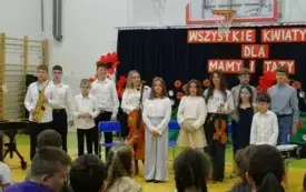 Koncert muzyczny uczni&oacute;w Państwowej Szkoły Muzycznej w PSP w Godowie 1