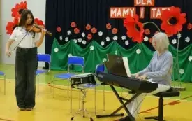 Koncert muzyczny uczni&oacute;w Państwowej Szkoły Muzycznej w PSP w Godowie 4