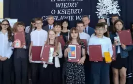 I miejsce dla Julii Wujcik z PSP w Godowie w Finale II Konkursu Wiedzy o ks. Czesławie Wali 2