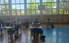 I miejsce dla Julii Wujcik z PSP w Godowie w Finale II Konkursu Wiedzy o ks. Czesławie Wali 15