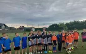 Gminne zawody w mini piłce nożnej chłopc&oacute;w klas 4 9