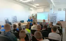 Wycieczka do Gminnej Biblioteki Publicznej w Pawłowie 1