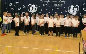 Dzień Mamy i Taty w PSP im. W. Pomianowskiej w Radkowicach 1