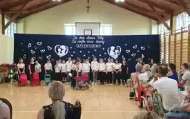 Dzień Mamy i Taty w PSP im. W. Pomianowskiej w Radkowicach 18