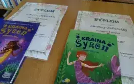 M&oacute;j lekturnik w bibliotece szkolnej w Godowie 10
