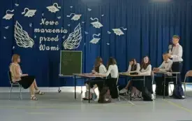 Pożegnanie absolwent&oacute;w w PSP Jadowniki 5