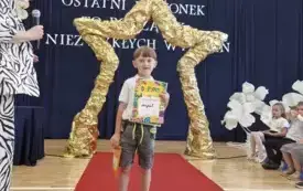 Zakończenie roku szkolnego w Oddziałach Przedszkolnych w Publicznej Szkole Podstawowej w Łomnie 42