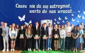 Gminne podsumowanie osiągnięć edukacyjnych uczni&oacute;w za rok szkolny 2024/2025  3