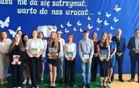 Gminne podsumowanie osiągnięć edukacyjnych uczni&oacute;w za rok szkolny 2024/2025  16