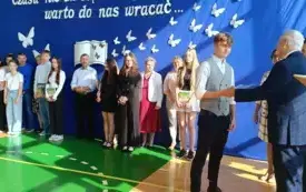 Gminne podsumowanie osiągnięć edukacyjnych uczni&oacute;w za rok szkolny 2024/2025  46
