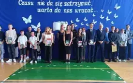 Gminne podsumowanie osiągnięć edukacyjnych uczni&oacute;w za rok szkolny 2024/2025  51