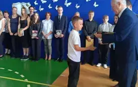 Gminne podsumowanie osiągnięć edukacyjnych uczni&oacute;w za rok szkolny 2024/2025  53