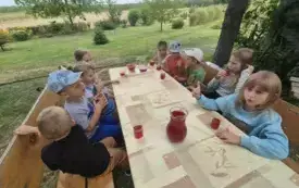 Podsumowanie wakacyjnych dyżur&oacute;w w przedszkolu w Chybicach 27