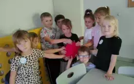 &bdquo;Kropkowy zawr&oacute;t głowy&rdquo; &ndash; tw&oacute;rcze zajęcia S&oacute;wek i świetlicy szkolnej  19