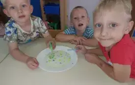 Dzień Kropki u przedszkolak&oacute;w w Chybicach 8