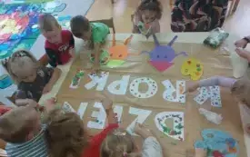 Dzień Kropki u przedszkolak&oacute;w w Chybicach 10