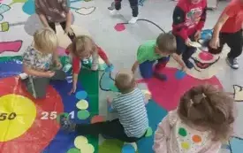 Dzień Kropki u przedszkolak&oacute;w w Chybicach 13