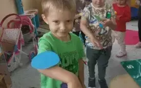 Dzień Kropki u przedszkolak&oacute;w w Chybicach 15