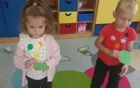 Dzień Kropki u przedszkolak&oacute;w w Chybicach 16
