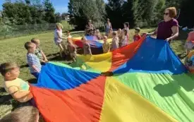 Przedszkolaki z Chybic żegnają lato, witają jesień 3
