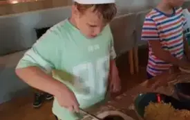 Wycieczka do &bdquo;Kombinatu Formy&rdquo; 2